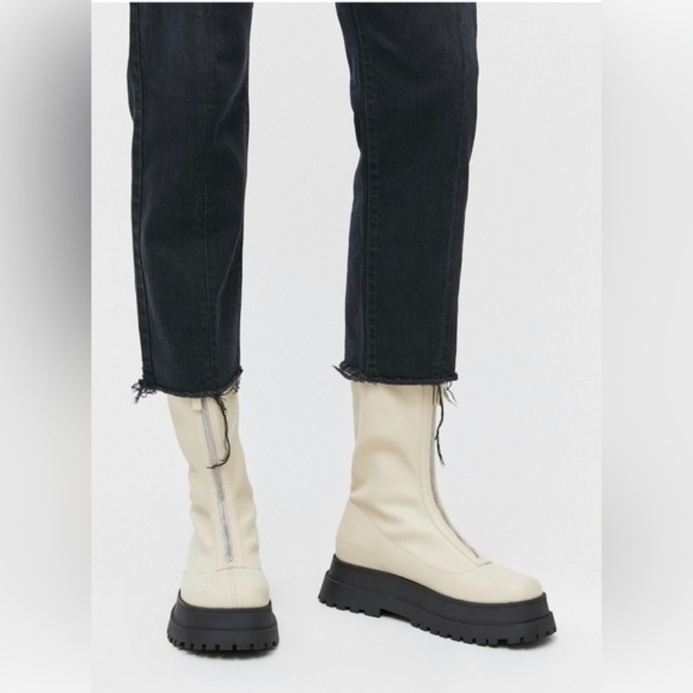 NWOT Urban Outfitters Platform Boots